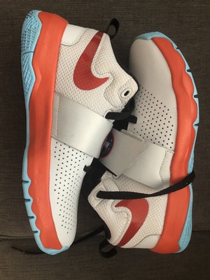 nike hustle d8 grade school