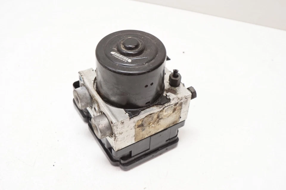 FORD EDGE LINCOLN MKX ABS Pump Module VSA Modulator Valve OEM 2011 - 2015 - Image 3 of 4