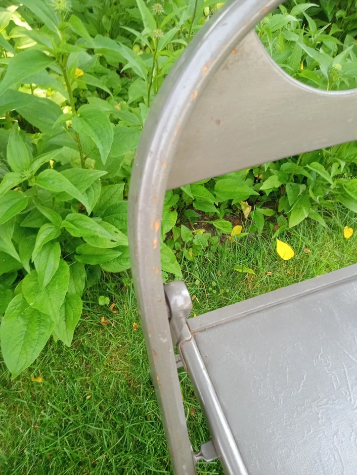 Silla Plegable Madera Curvada Años 50 De Colección Shabby Pintura Gris Chippy con Asiento Acolchado Foto 4 de 4