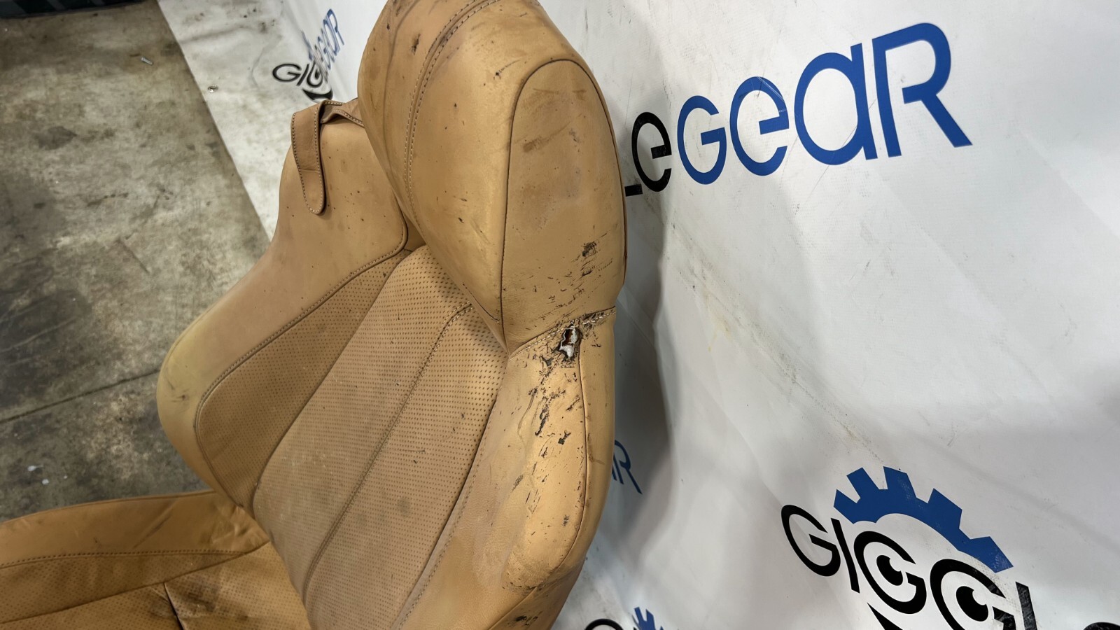 07-17 ASTON MARTIN VANTAGE FRONT BUCKET LEATHER RIGHT FRONT RH SEAT  OEM