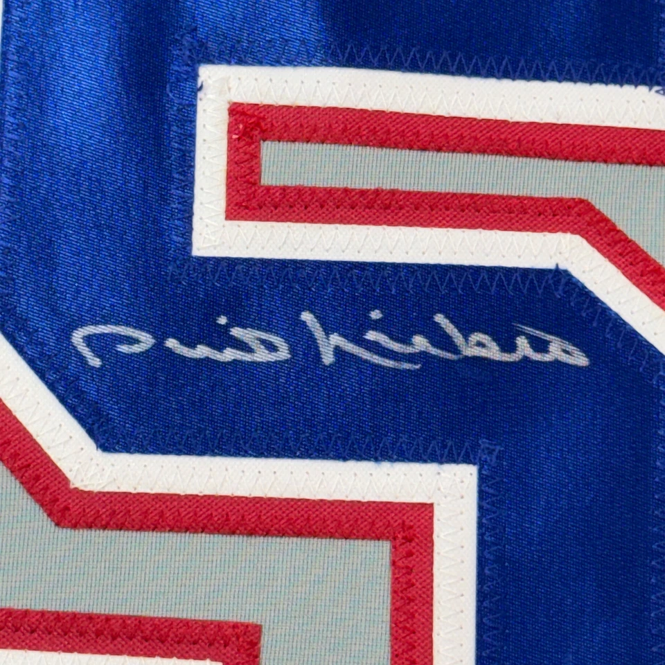 Camiseta deportiva gris Atlanta 33x42 PHIL NIEKRO 33x42 autografiada/firmada enmarcada certificado de autenticidad JSA automática Foto 2 de 2