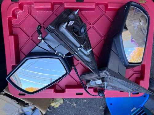 2014 - 2018 Chevy Silverado GMC Sierra Truck Side Mirrors Black OEM