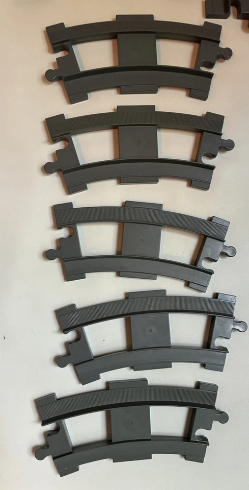 LEGO Duplo TRAIN Track Lote 27 Piezas GRIS OSCURO Curvado Interruptor Recto Estación Final Foto 4 de 4