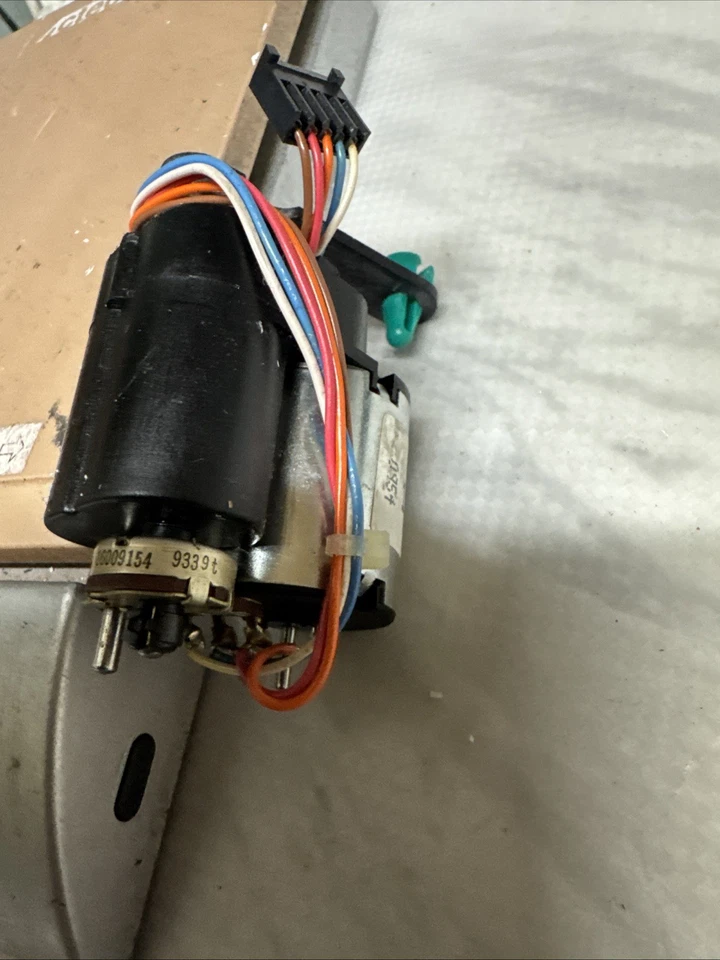 GM Cadillac/Avanti/Audi Heater/AC programmer MOTOR / gearbox -16134806 -TESTED - Image 4 of 4