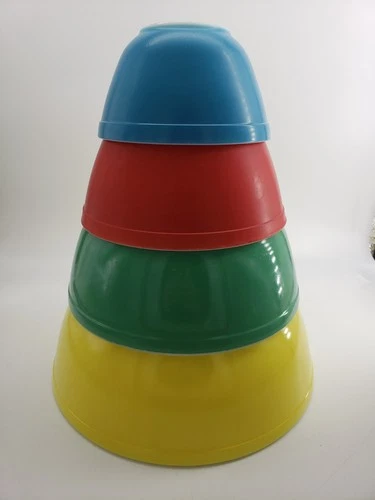 Pyrex Primary Color Nesting Bowl Set of 4