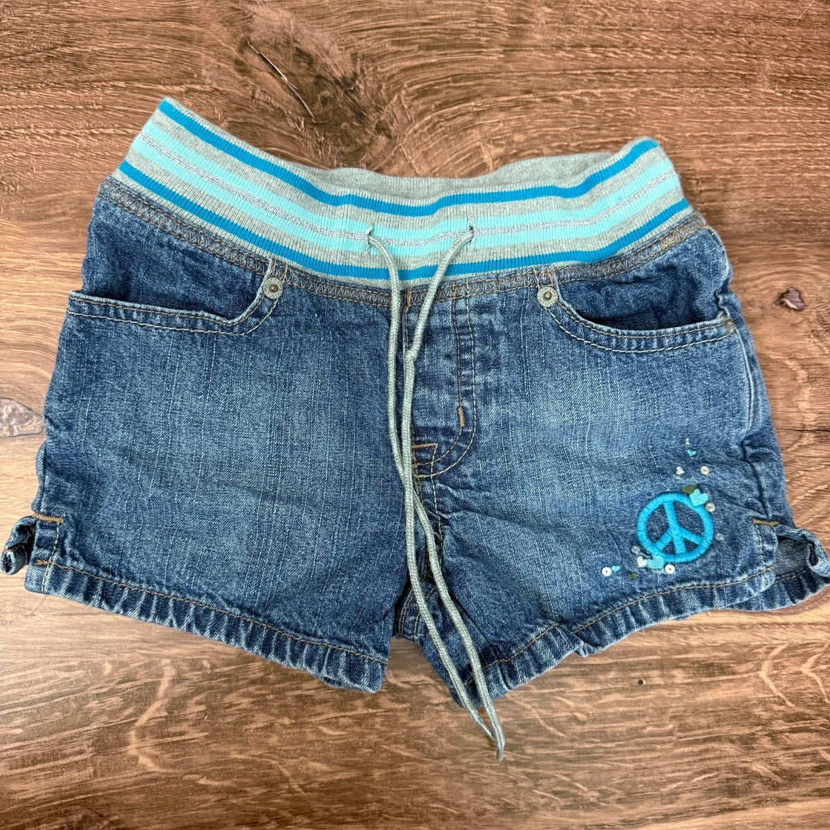 LCW Kids Short En Jean Fille Détaillé et Déchiré -S5R010Z4-H45 - LC Waikiki