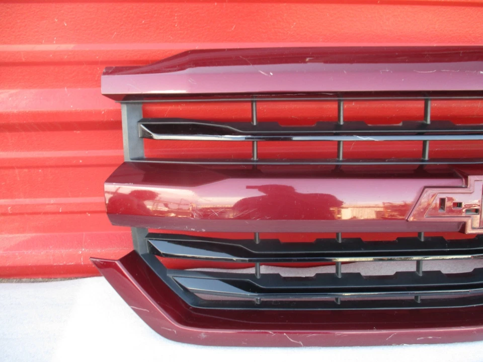 Chevrolet Silverado 1500 2016-2018 parachoques delantero parrilla fabricante de equipos originales (solo recogida local) Foto 4 de 4