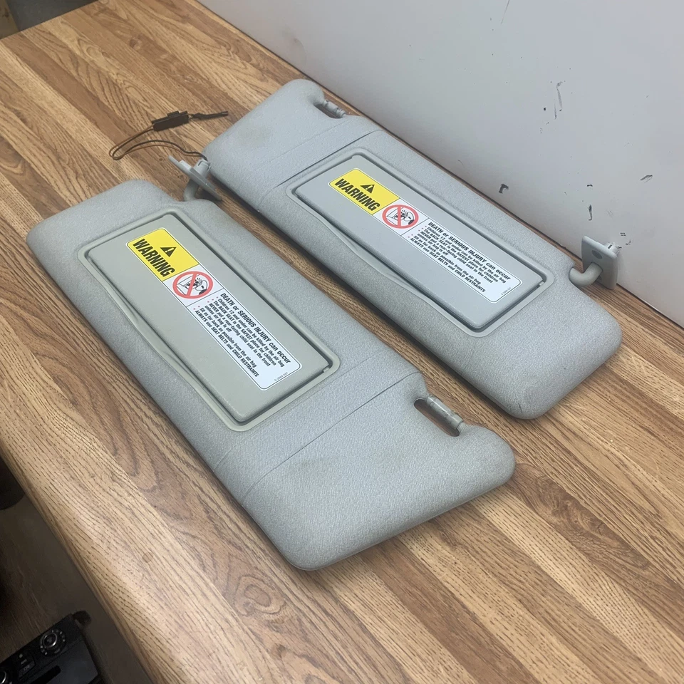 Juego de parasol Mercedes-Benz E320 W210 1996-2002 par gris claro con Homelink Foto 3 de 4