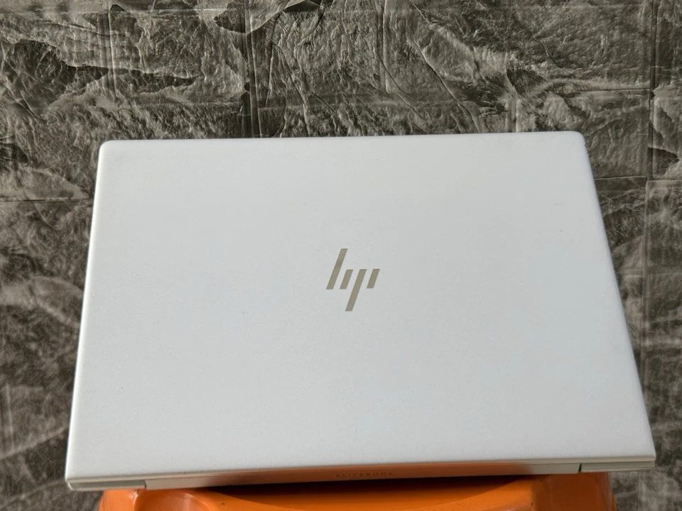 HP EliteBook 840 G6 · i5-8365U · 16GB · 1TB, foto 4 di 5