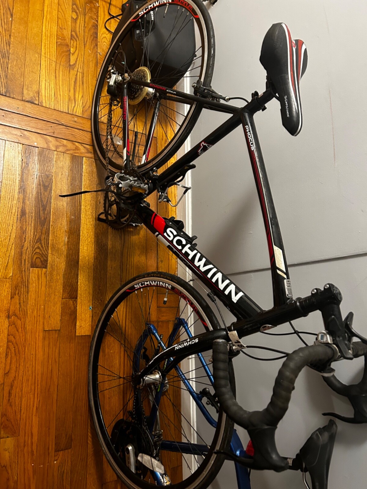 schwinn phocus 1400 road bike