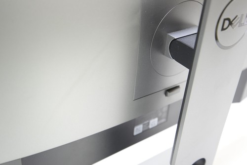 Moniteur Dell UltraSharp U2520D 25" QHD | Tache dans le rétroéclairage | Occasion - Photo 7/11