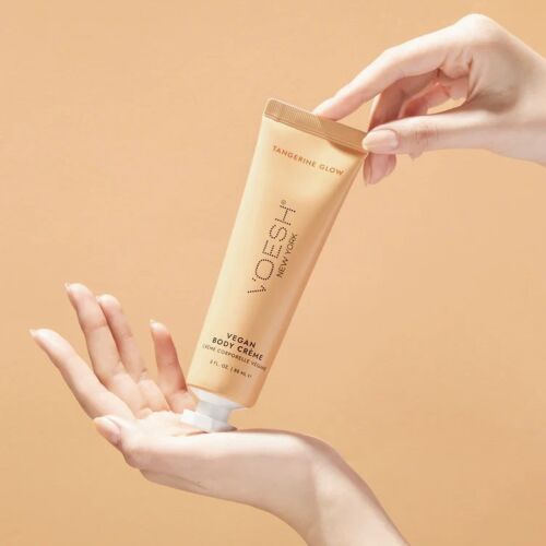Voesh Velvet Luxe Vegan crema corpo e mani lozione Tangerine Glow 3 oz - Foto 2 di 2