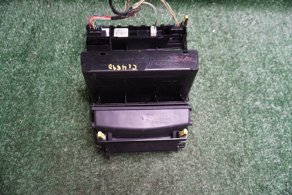 Toyota Corolla Matrix 2006 2007 2008 AC control de peligros bisel tablero OEM 5542002161 Foto 3 de 3