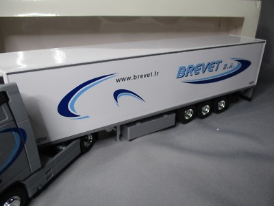 Miniature Eligor 1/43 – Volvo FH3 Globetrotter + Frigo Chereau (Transport Brevet)
