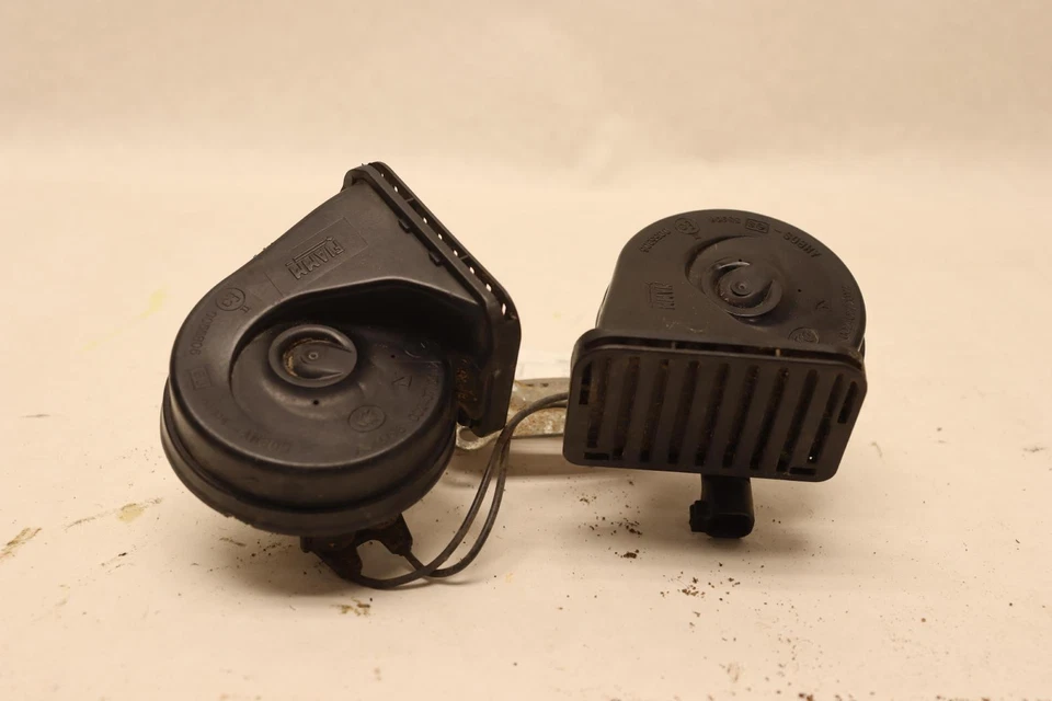 2015-2019 GMC SIERRA 2500 HD LOW & HIGH HORN PITCH TONE SIREN SIGNAL PAIR OEM - Image 2 of 4