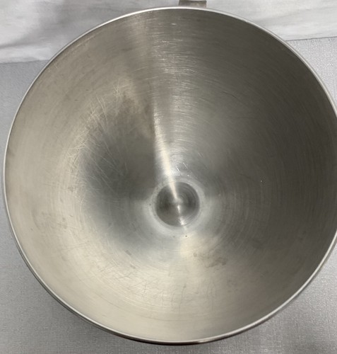 KitchenAid Stand Mixer K45 Metal 4.5 Quart Mixing Bowl With Twist To Lock Base - Picture 5 of 7