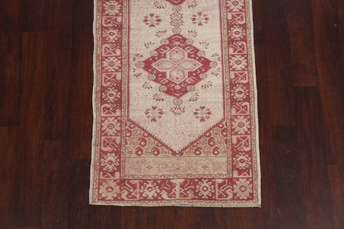 Vintage Gemüsefarbstoff anatolisch türkisch handgeknüpfter schmaler Läuferteppich 3'x10' - Bild 5 von 12