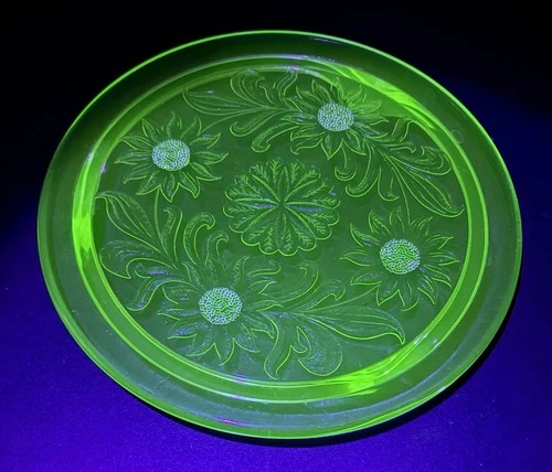 VTG Uranium Vaseline Depression Glass Cake Plate Sunflower Footed 1930s 10”