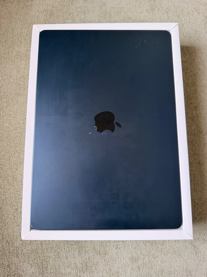 Apple MacBook Air 15" M2 · 8GB · 512GB, photo 2 of 5