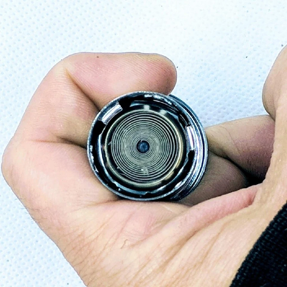 Ford D3RY-15052-A se adapta a 1973 Mercury Capri perilla encendedor de cigarrillos con elemento Foto 3 de 4