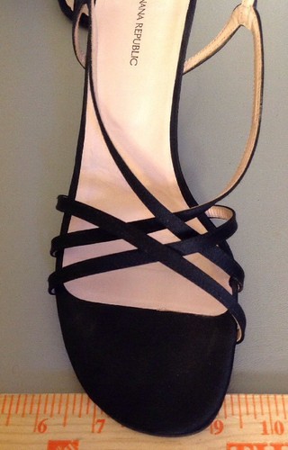 Women’s 10 Banana Republic Black Sandals - Picture 11 of 12