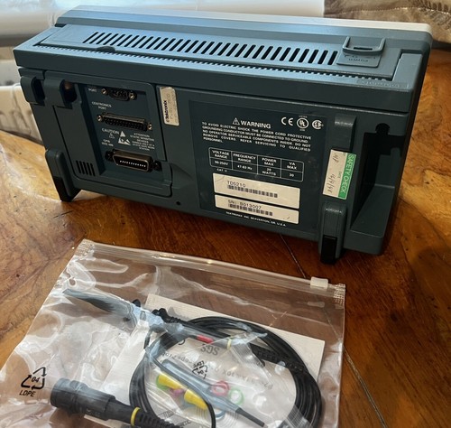 Tektronix TDS210 60MHz Oscilloscope. READ FIRST!! - Picture 9 of 18