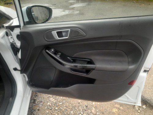 FORD FIESTA MK7 Mk7.5 FROZEN WHITE 2013 2014 2015 2016 2017 BREAKING SPARES TDCI - Picture 5 of 18