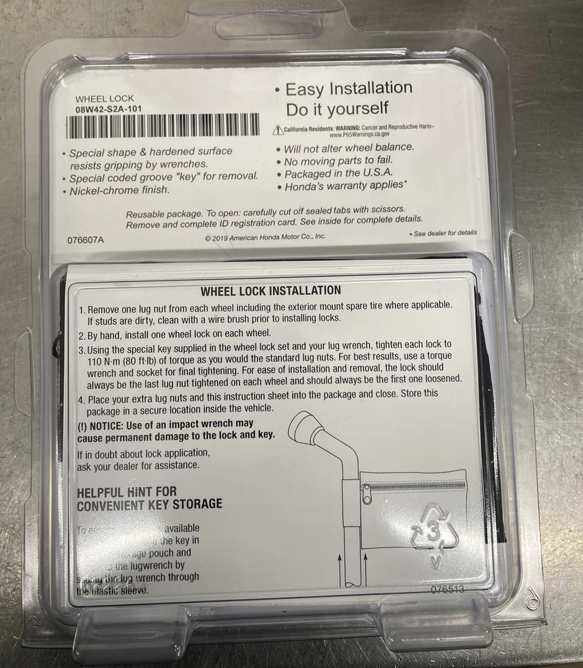 Honda Civic Accord CR-V Fit Insight & HR-V Accessory Black Wheel Locks (08W42-S2 - Image 2 of 2
