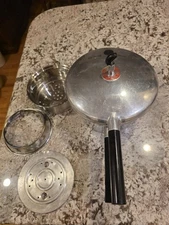 VINTAGE  TRAUBEE TIME SAVER MODEL 102 PRESSURE COOKER EXTRAS CLEAN NICE SHAPE