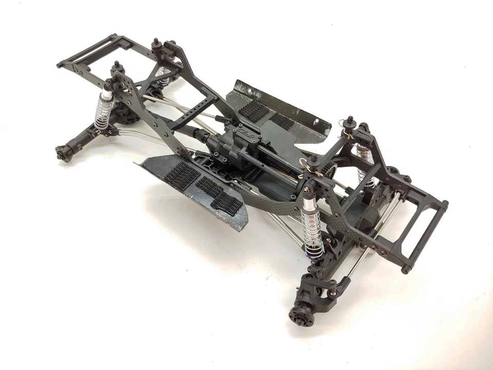 Vanquish Products VRD Straight Axle 4x4 1/10 Rock Crawler Builders Kit Roller - Image 3 of 4