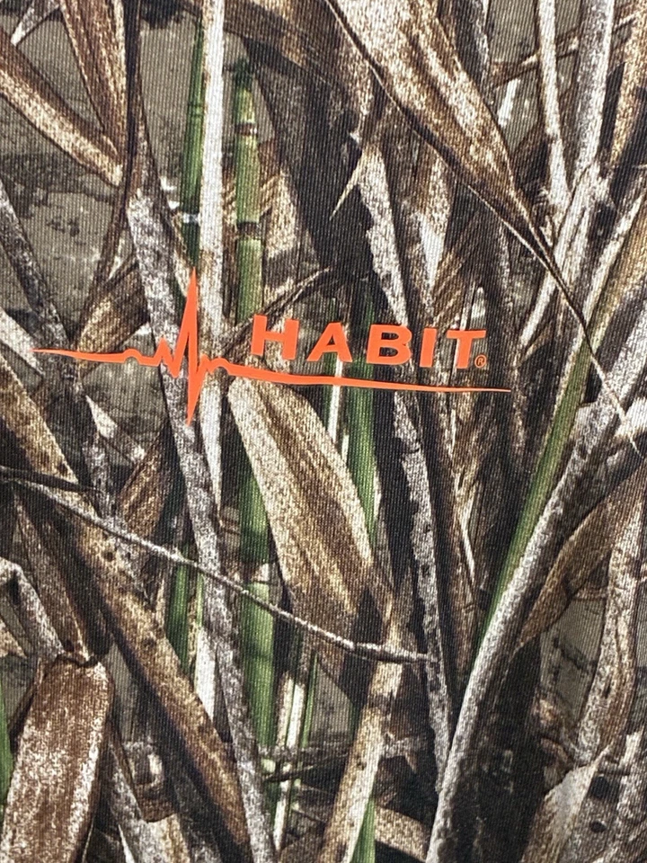 Men’s Realtree Habit Camo T-Shirt Large Scent Factor Scent Inhibitor Wicking - Image 2 of 4