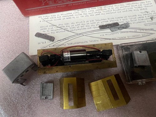 KEYSTONE HO 44 TON DIESEL SWITCHER ENGINE KIT BRASS /DIECAST - Picture 3 of 6