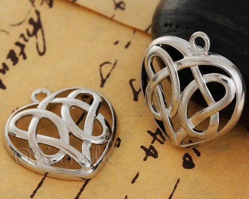Celtic Heart Pendant - Silver Plated Celtic Knot Charms C1799 - 1, 2 Or 5PCs - Picture 3 of 3