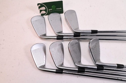 Titleist 712 AP2 Irons / 4-PW / Stiff Flex Dynamic Gold S300 Shafts - Picture 3 of 7