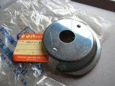 NOS Suzuki GT250 GT380 GT500 GT550 1972-1977 OEM Genuine Under Plate 34961-33602