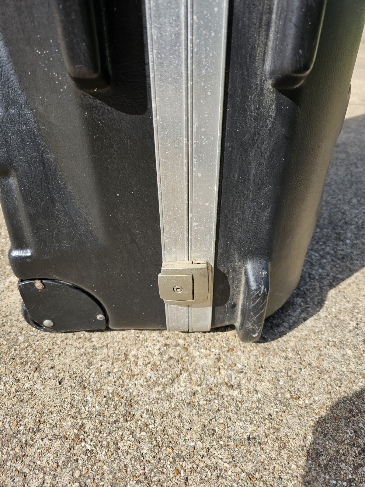 SKB Golf Hard Shell Travel Case With Wheels eBay