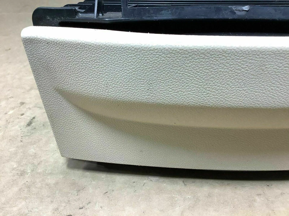 VOLKSWAGEN ROUTAN 2010 FRONT DASH DASHBOARD CENTER CUP HOLDER DRINK TRAY FACTORY - Image 3 of 4