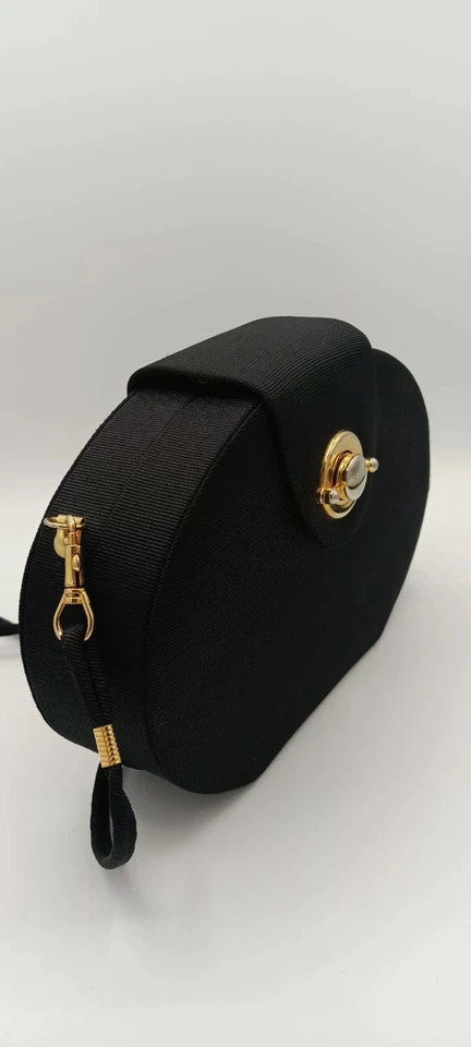 Bolso de Noche Geométrico Inge Christopher Negro Estuche Rígido Elegante Tono Dorado Herrajes Foto 4 de 4