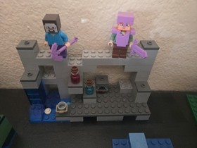 LEGO 21136 Minecraft Ocean Monument Assembled Complete With Box Manuals Great