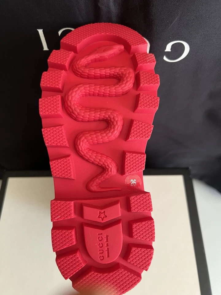 Gucci Unisex Niños Rojo Charol Lana Forro Tobillo Botas de Lluvia Talla 26 Foto 3 de 4