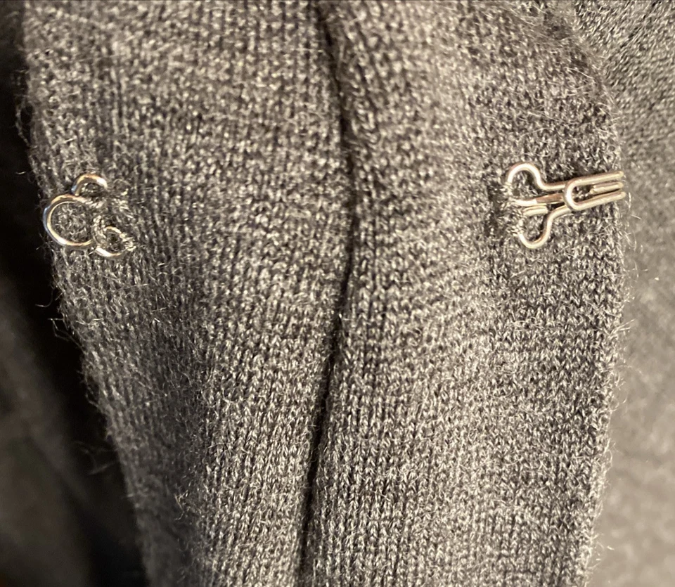 Vintage Suzie Size XL Charcoal Gray Hi-Low Cardigan W/ Eye hook Clasp - Image 3 of 4