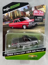 Maisto MiJo Exclusive 1993 Chevrolet 454 SS Pickup Silver & Grey 15494-23A