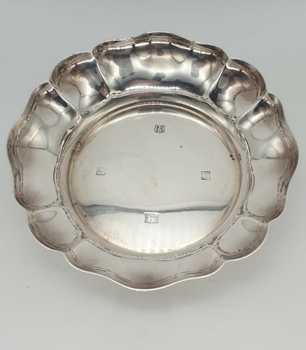 Fine Hallmarked BARKER ELLIS Sterling Silver Dish Bowl Vintage 1967 Strawberry