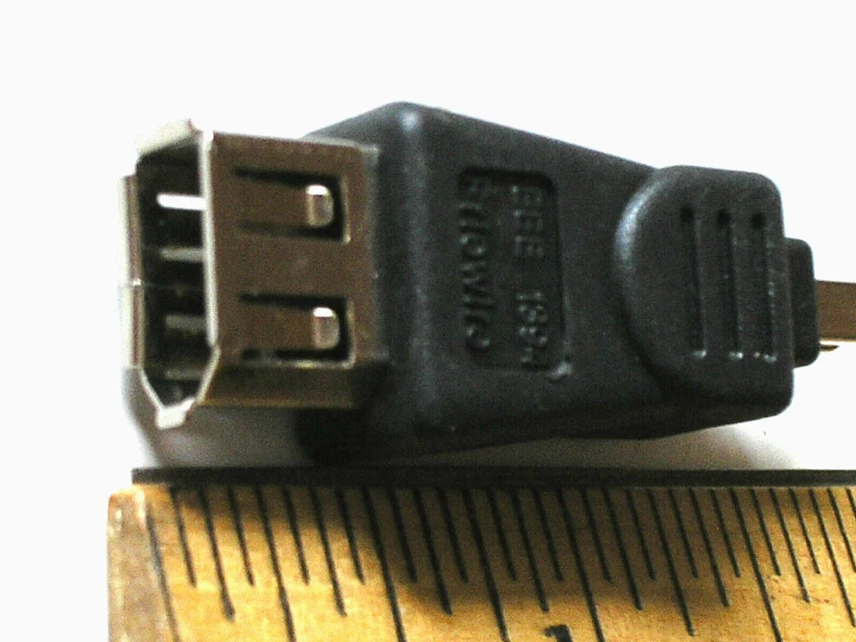 IEEE1394 FireWire 6P-F/4P-M Gender Changer 17679-*2W - Image 3 of 4