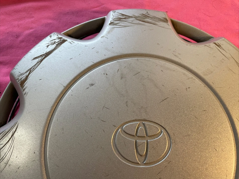 Tapacubos Toyota Tercel 13" 1991-1992-1993-1994 61059 4260216010 tapa original Foto 3 de 4