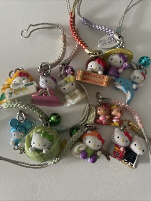 HELLO KITTY Collectors' Mascot キーホルダー s-l400.jpg