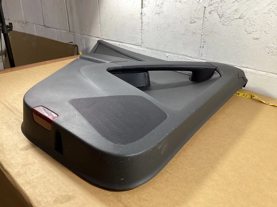 2011-2013 VOLKSWAGEN Tiguan T5 Rear Left Driver side Door Card Panel 867012B OEM - Image 2 of 4