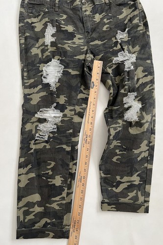 NWT Elite Boyfriend Jean Green Distressed Camouflage Stretch Size 18 (Junior) - Picture 6 of 20