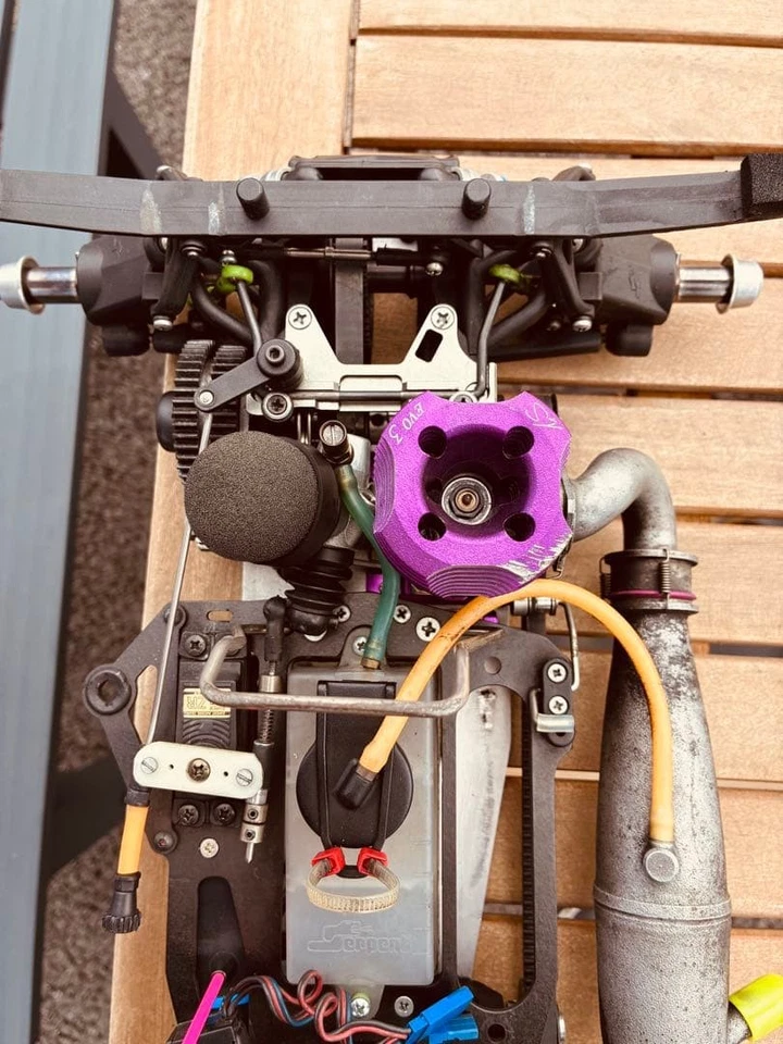 Serpent Vector 1/8 RC Car Chassis – Vintage Parts Lot – AS-IS for Repair  - Image 2 of 4