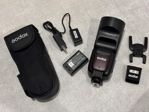 Godox V1 Pro-C Canon On-Camera Clip Flash Strobe Light New Used
